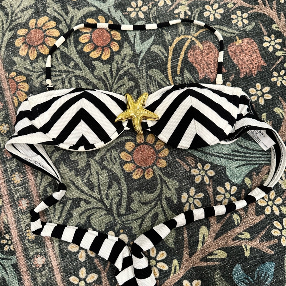 Arizona Jean Company Black and White Stripe Starfish Bikini Top Size Small